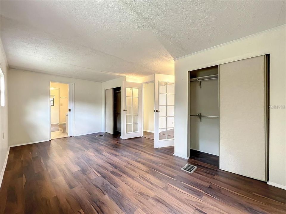 出租: $2,350 (4 贝兹, 3 浴室, 1440 平方英尺)