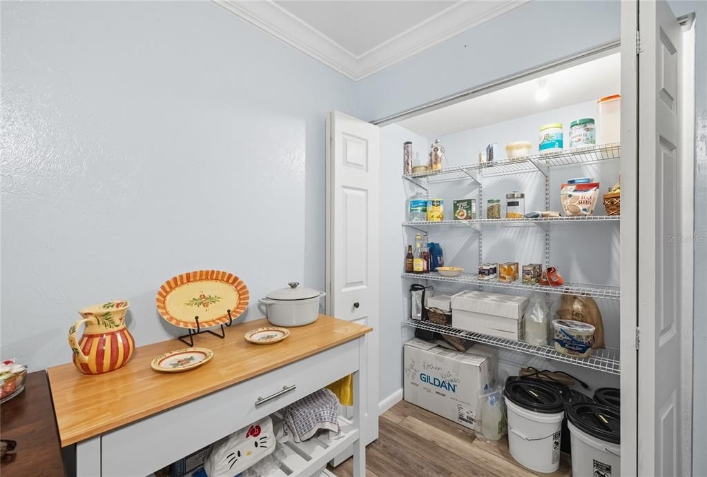 待售: $215,000 (3 贝兹, 1 浴室, 1182 平方英尺)