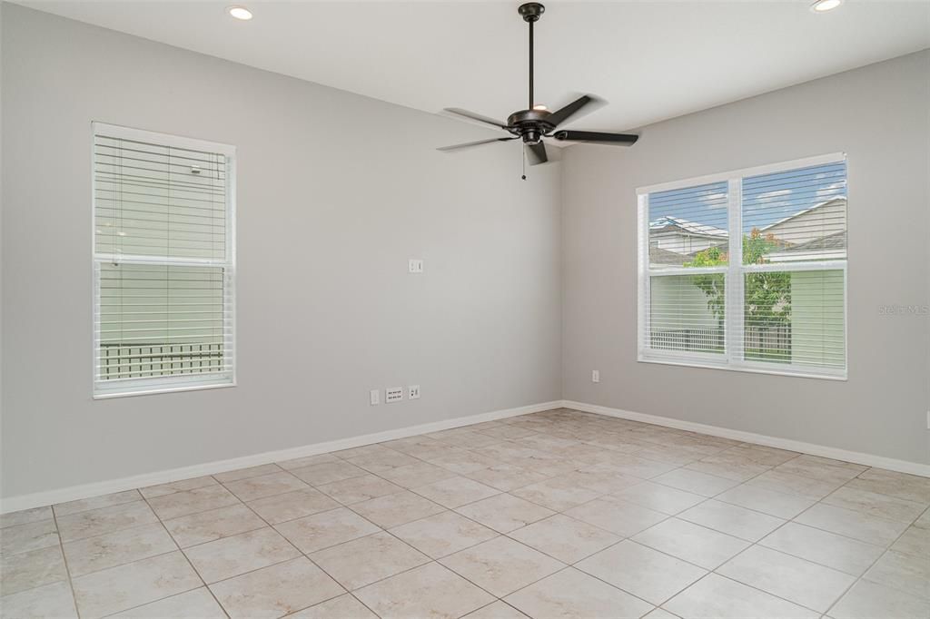 Active With Contract: $409,900 (3 beds, 2 baths, 1996 Square Feet)
