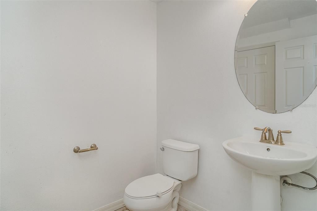 Active With Contract: $409,900 (3 beds, 2 baths, 1996 Square Feet)