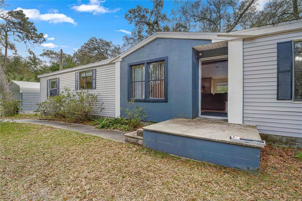 For Sale: $150,000 (3 beds, 2 baths, 1506 Square Feet)