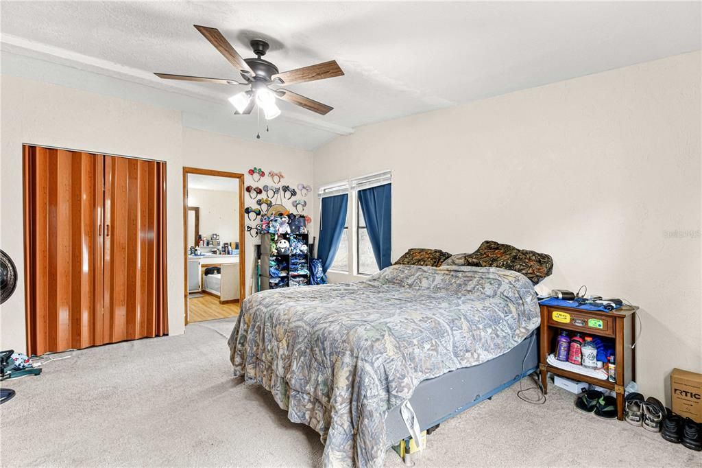 For Sale: $150,000 (3 beds, 2 baths, 1506 Square Feet)