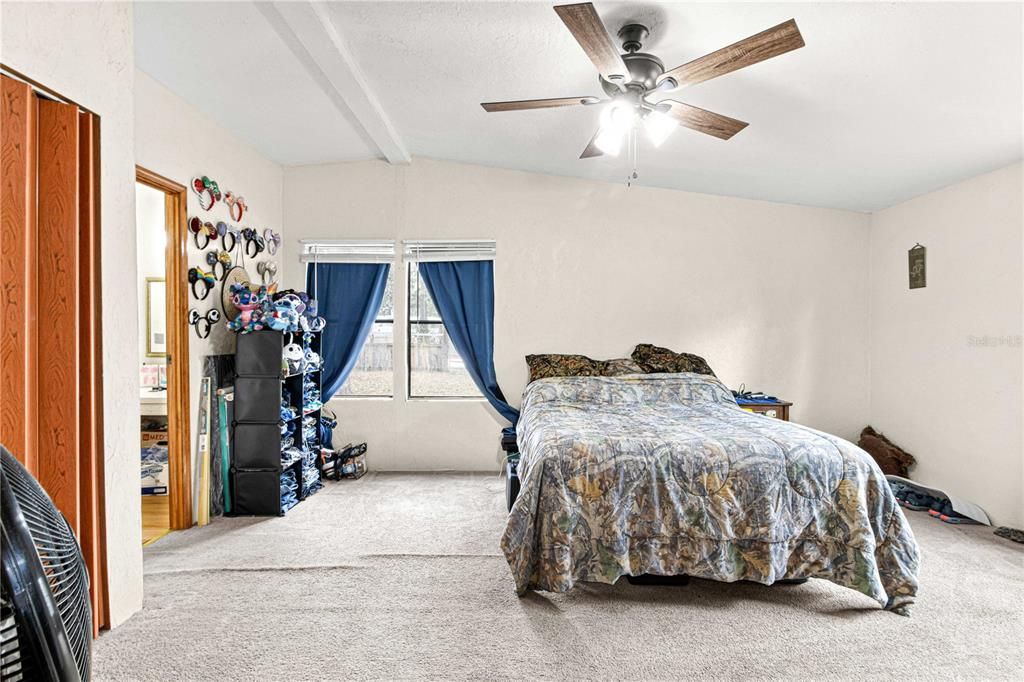 For Sale: $150,000 (3 beds, 2 baths, 1506 Square Feet)