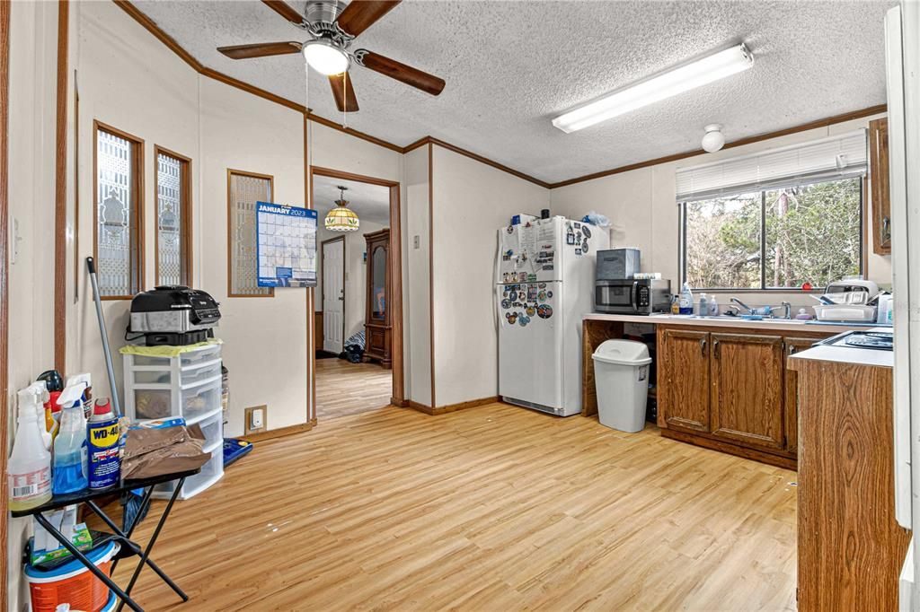 For Sale: $150,000 (3 beds, 2 baths, 1506 Square Feet)