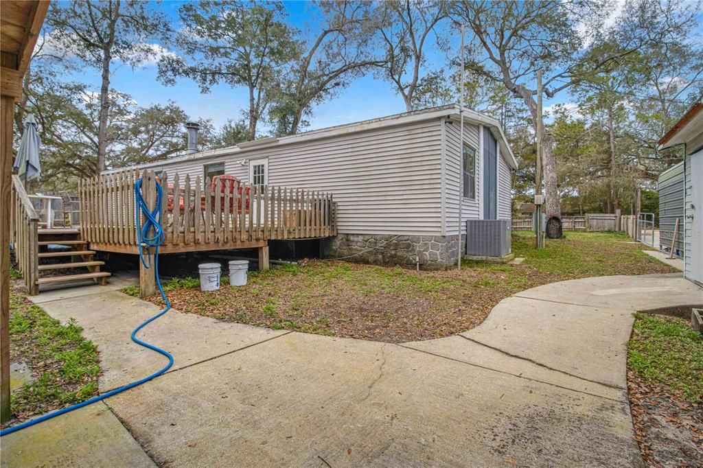 For Sale: $150,000 (3 beds, 2 baths, 1506 Square Feet)