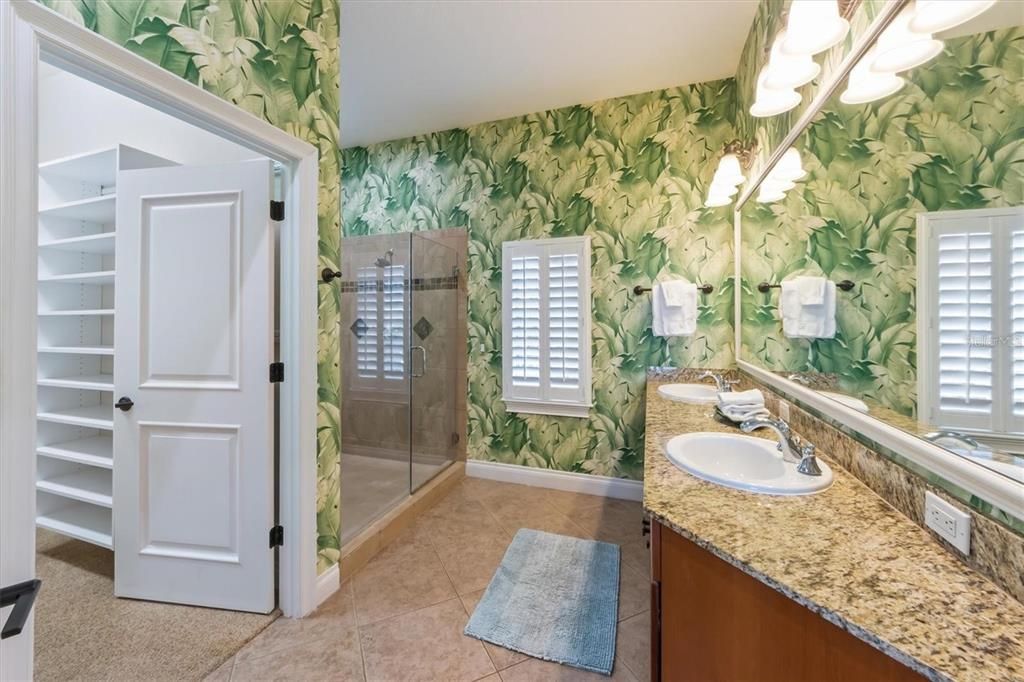 For Sale: $2,349,000 (3 beds, 2 baths, 2046 Square Feet)