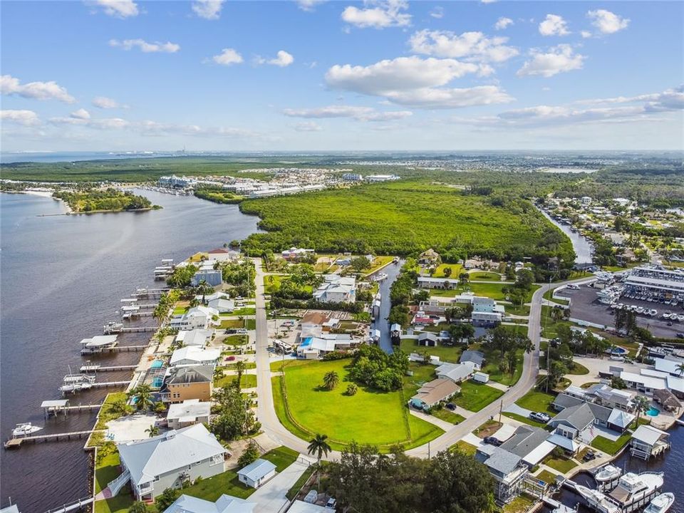 En Venta: $225,000 (0.19 acres)