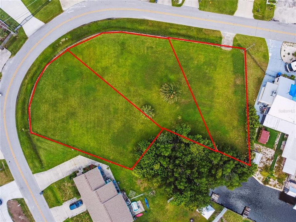 En Venta: $225,000 (0.19 acres)