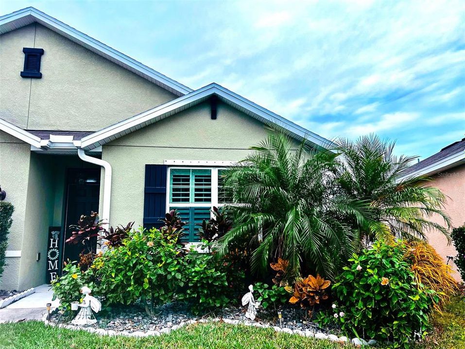 Recently Rented: $2,300 (4 beds, 2 baths, 1846 Square Feet)