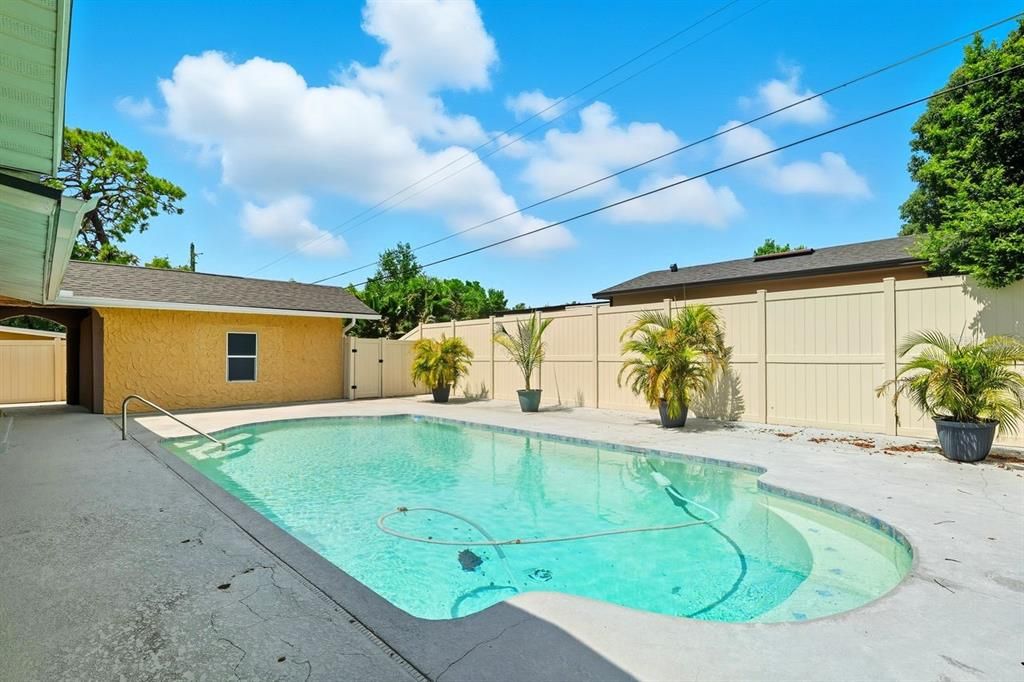 待售: $649,900 (3 贝兹, 2 浴室, 1947 平方英尺)