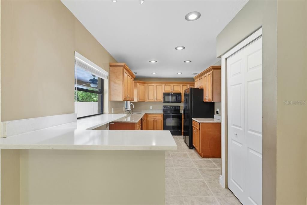 待售: $649,900 (3 贝兹, 2 浴室, 1947 平方英尺)