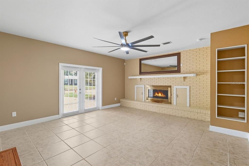 待售: $649,900 (3 贝兹, 2 浴室, 1947 平方英尺)