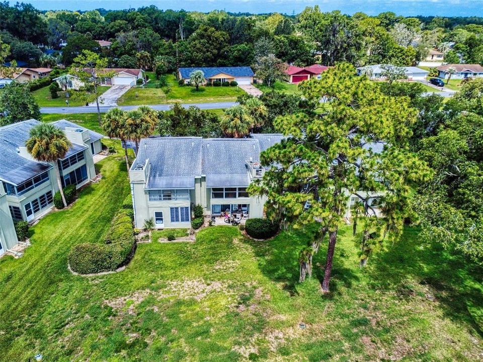 合同活跃: $118,000 (1 贝兹, 1 浴室, 822 平方英尺)