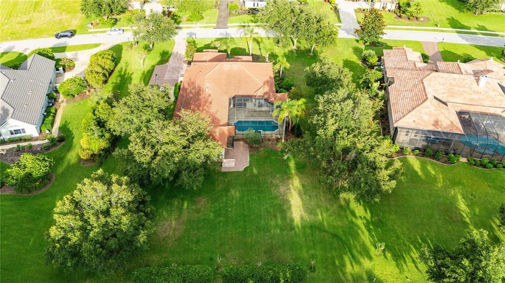 For Sale: $1,395,000 (6 beds, 4 baths, 4572 Square Feet)