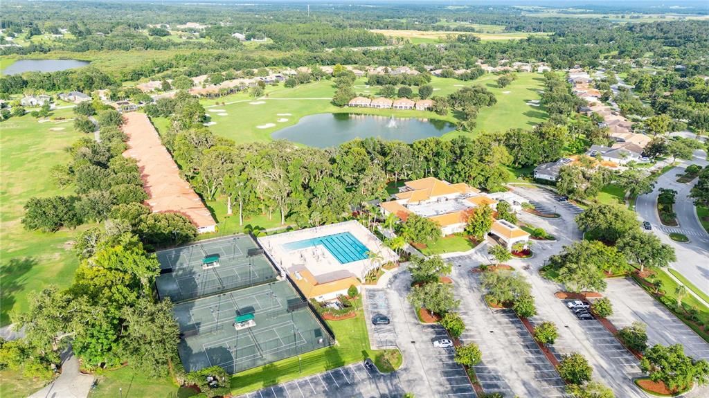 For Sale: $1,395,000 (6 beds, 4 baths, 4572 Square Feet)