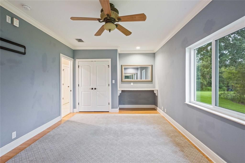 For Sale: $1,395,000 (6 beds, 4 baths, 4572 Square Feet)