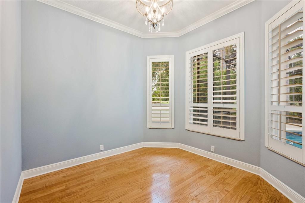 For Sale: $1,395,000 (6 beds, 4 baths, 4572 Square Feet)