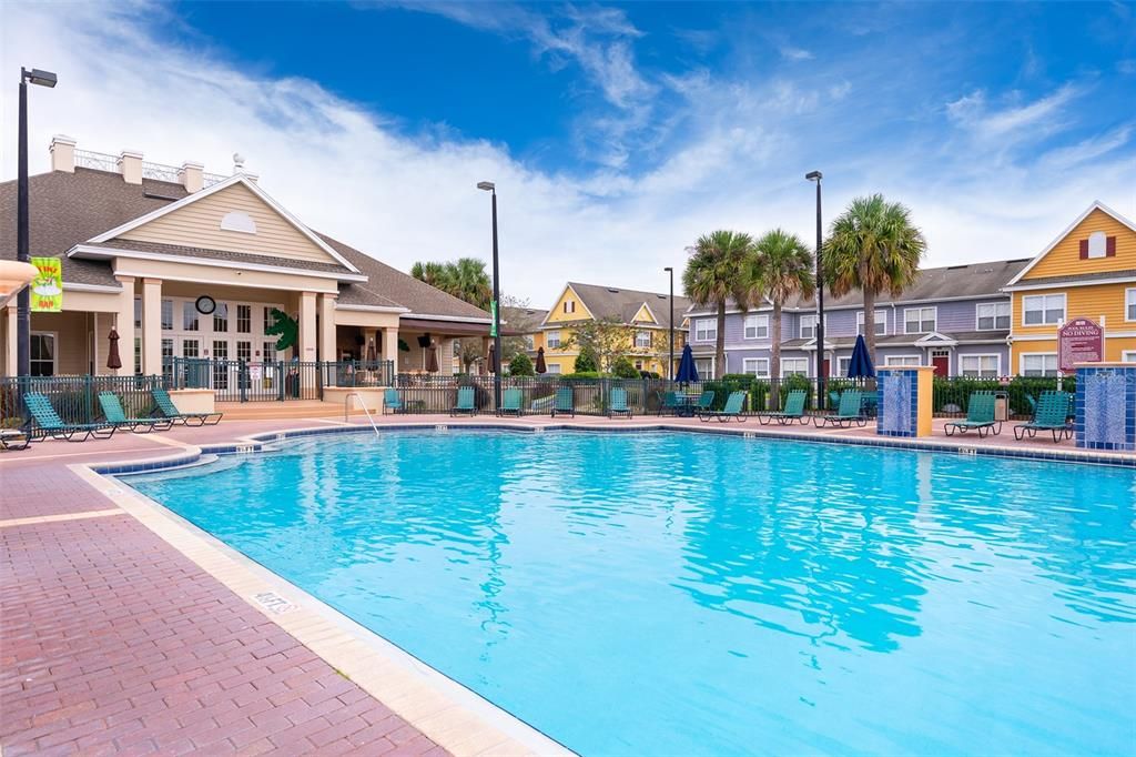 For Rent: $2,250 (3 beds, 2 baths, 1296 Square Feet)