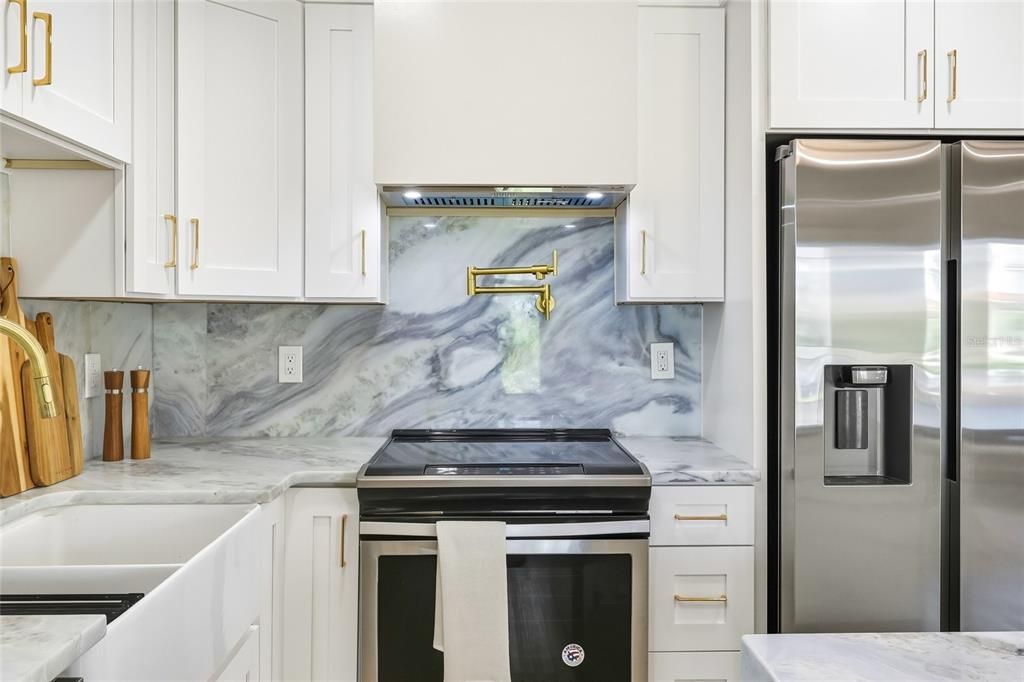 For Sale: $515,000 (3 beds, 2 baths, 1564 Square Feet)