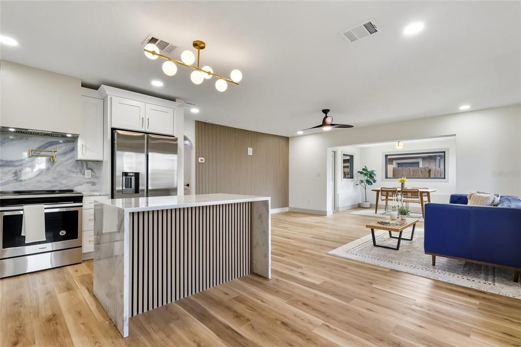 For Sale: $515,000 (3 beds, 2 baths, 1564 Square Feet)