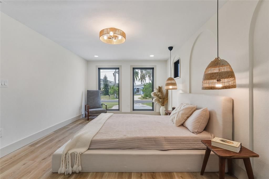 For Sale: $515,000 (3 beds, 2 baths, 1564 Square Feet)