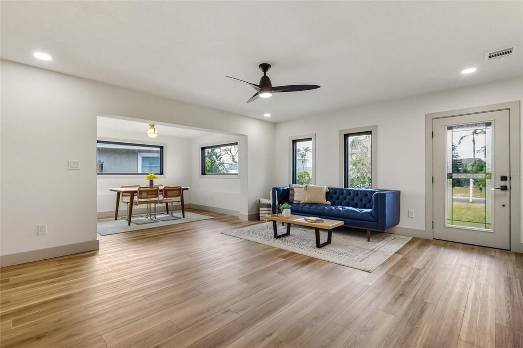 For Sale: $515,000 (3 beds, 2 baths, 1564 Square Feet)