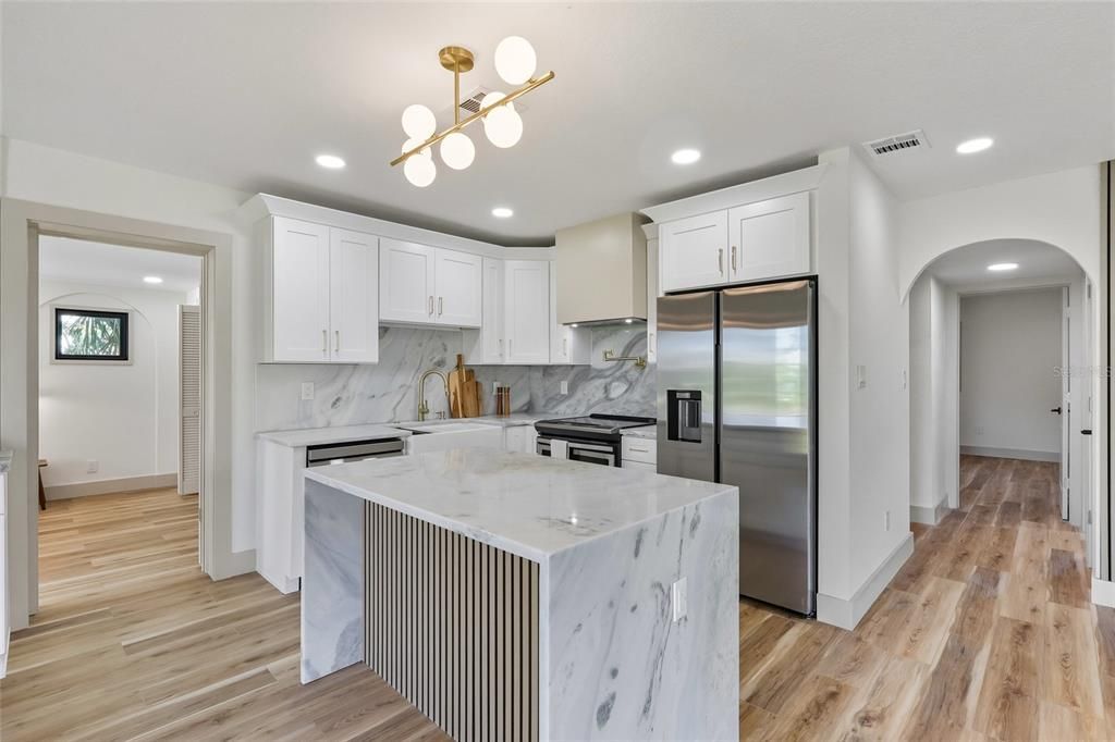 For Sale: $515,000 (3 beds, 2 baths, 1564 Square Feet)