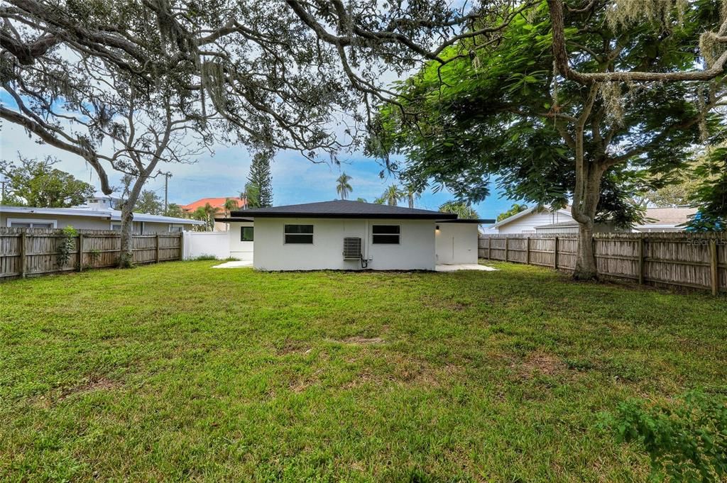 For Sale: $515,000 (3 beds, 2 baths, 1564 Square Feet)