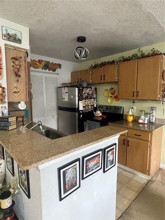 En Venta: $250,000 (2 camas, 2 baños, 971 Pies cuadrados)