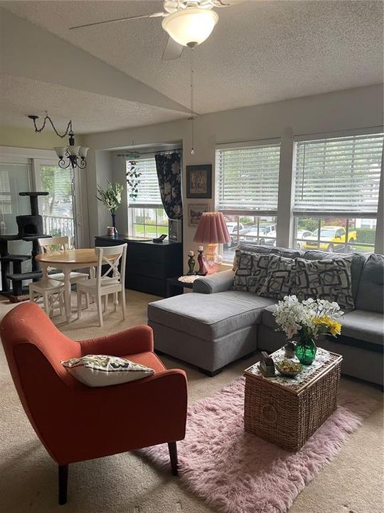 En Venta: $250,000 (2 camas, 2 baños, 971 Pies cuadrados)