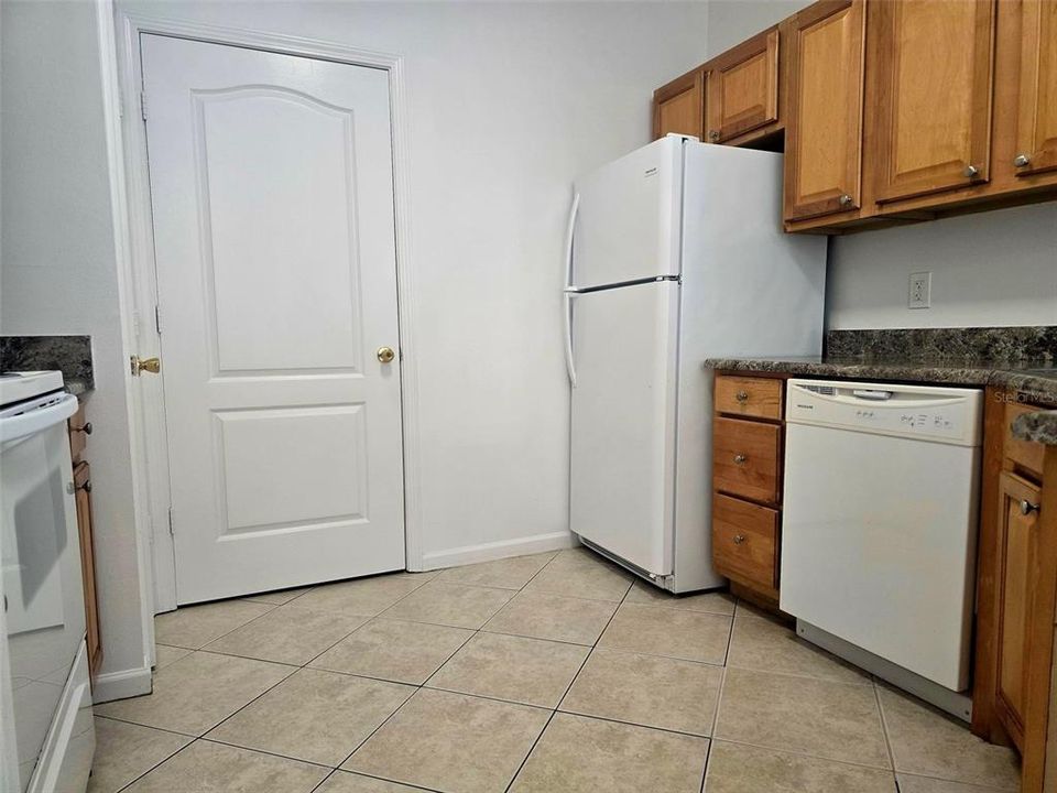 En Renta: $1,599 (2 camas, 2 baños, 1175 Pies cuadrados)