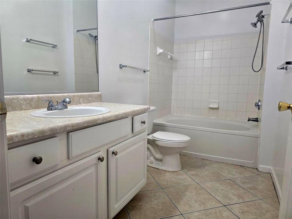 En Renta: $1,599 (2 camas, 2 baños, 1175 Pies cuadrados)