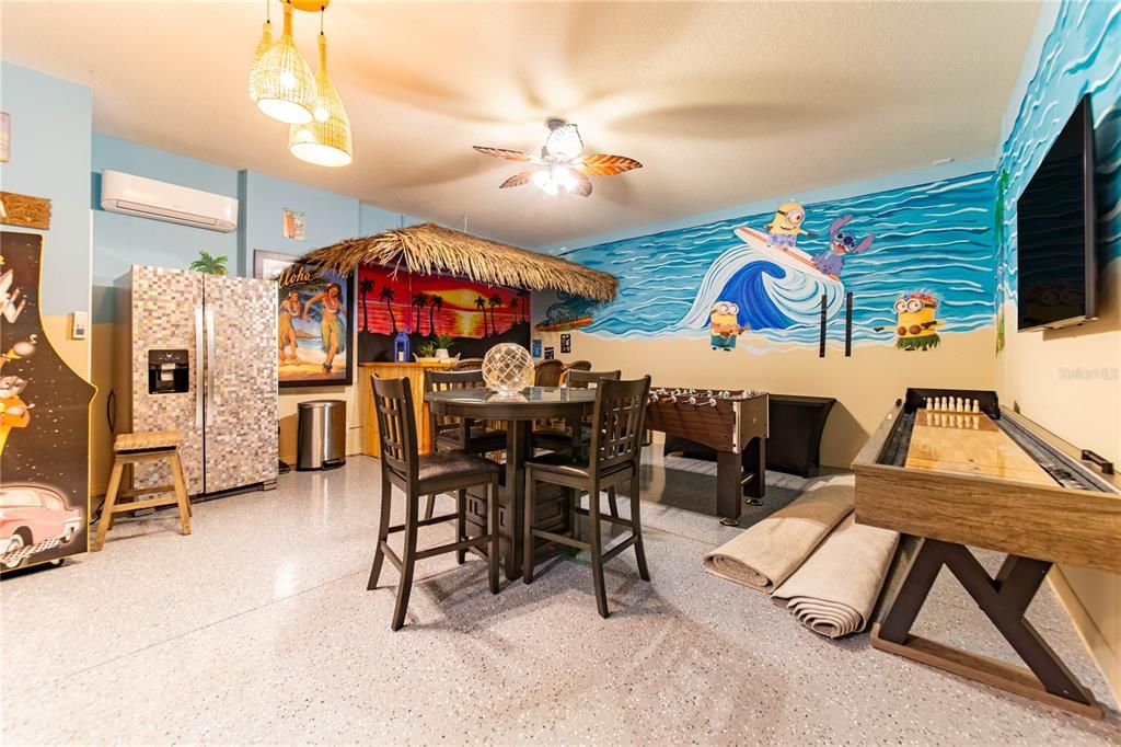 For Sale: $989,000 (8 beds, 6 baths, 4036 Square Feet)