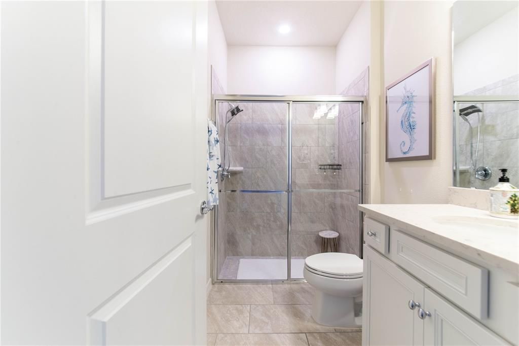 For Sale: $989,000 (8 beds, 6 baths, 4036 Square Feet)