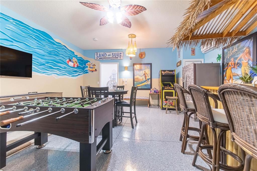 For Sale: $989,000 (8 beds, 6 baths, 4036 Square Feet)