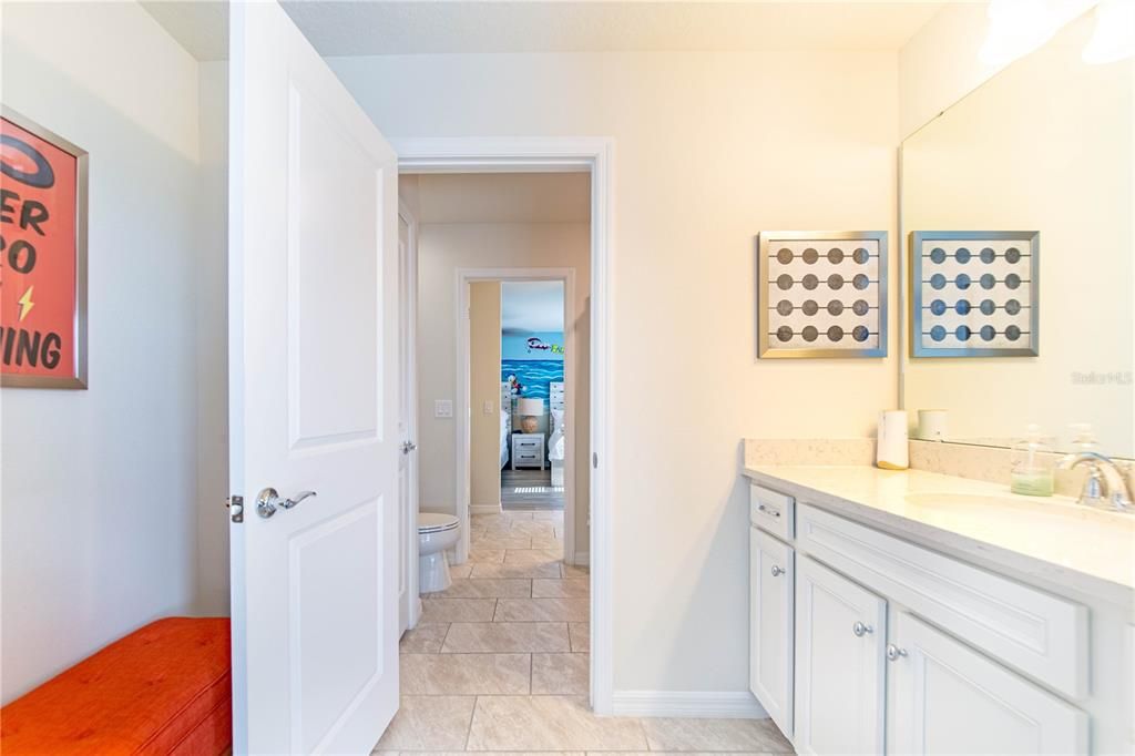 For Sale: $989,000 (8 beds, 6 baths, 4036 Square Feet)