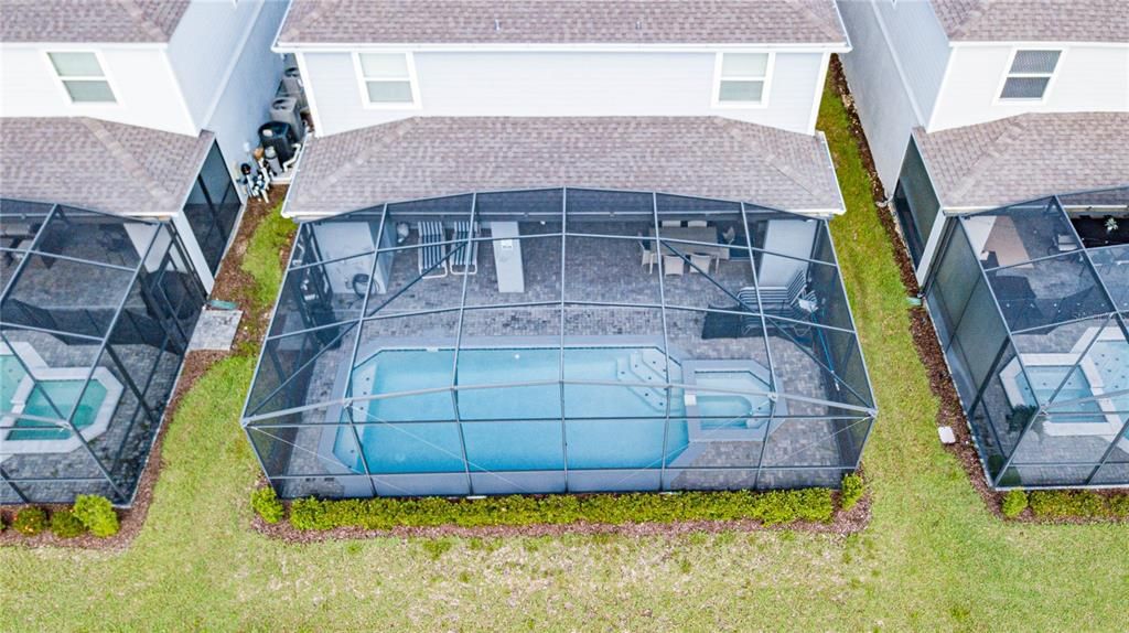 For Sale: $989,000 (8 beds, 6 baths, 4036 Square Feet)