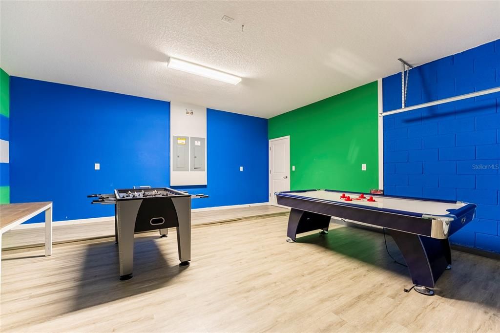 For Sale: $790,000 (10 beds, 8 baths, 4275 Square Feet)