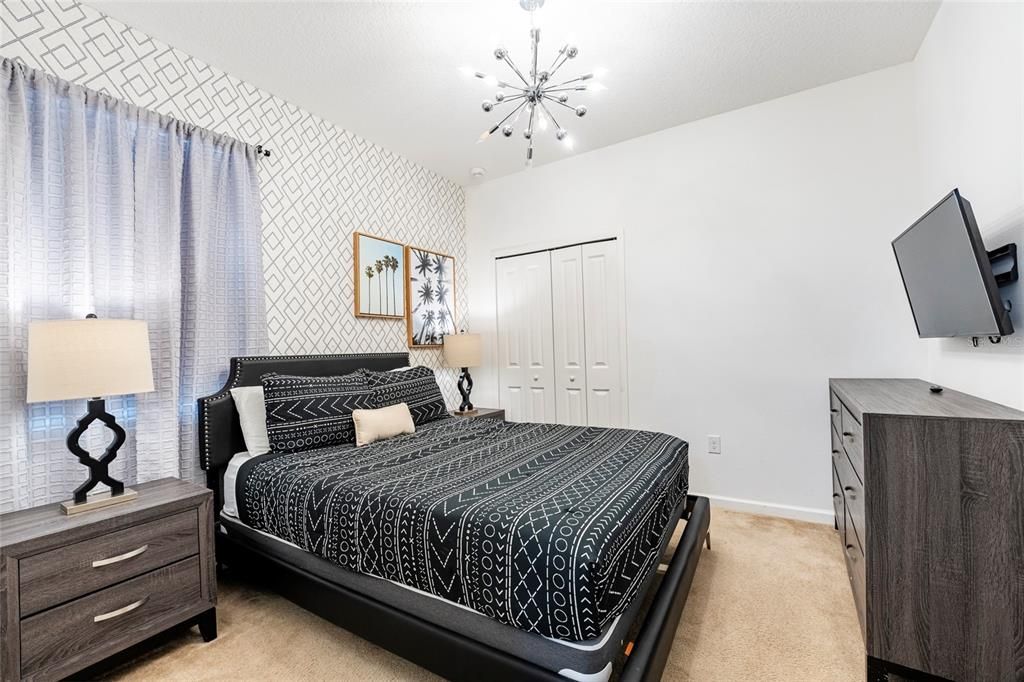 For Sale: $790,000 (10 beds, 8 baths, 4275 Square Feet)