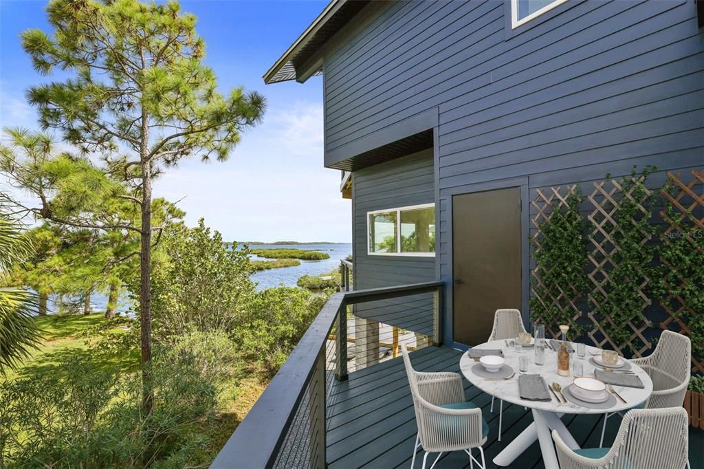 待售: $999,999 (3 贝兹, 2 浴室, 1635 平方英尺)