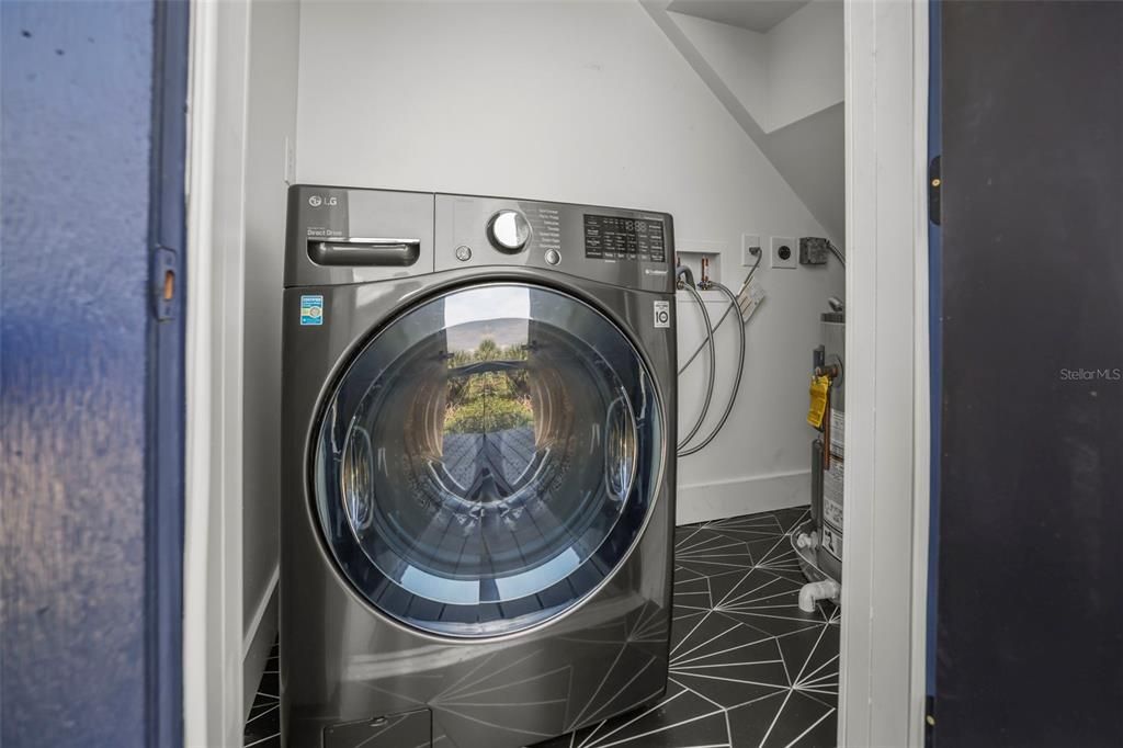 待售: $999,999 (3 贝兹, 2 浴室, 1635 平方英尺)