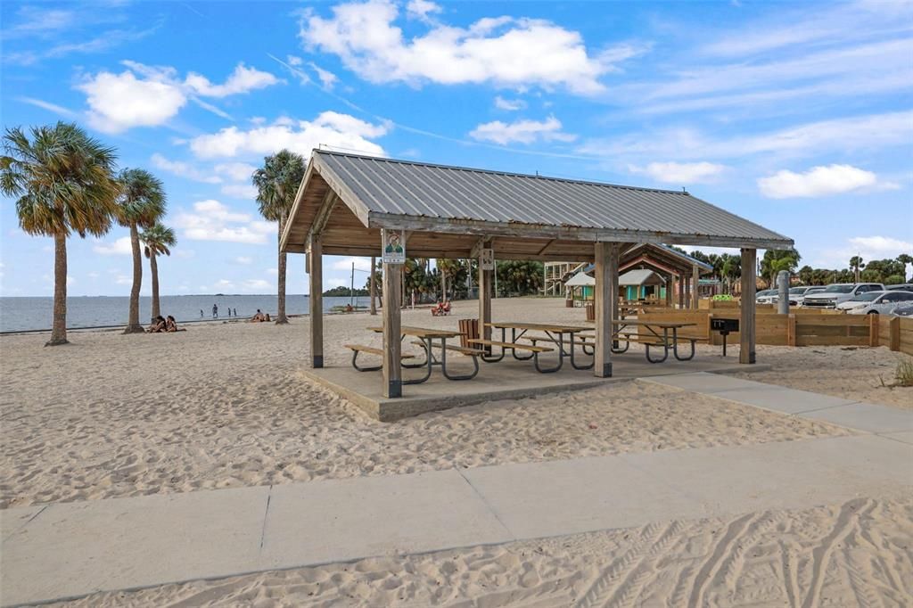 待售: $999,999 (3 贝兹, 2 浴室, 1635 平方英尺)