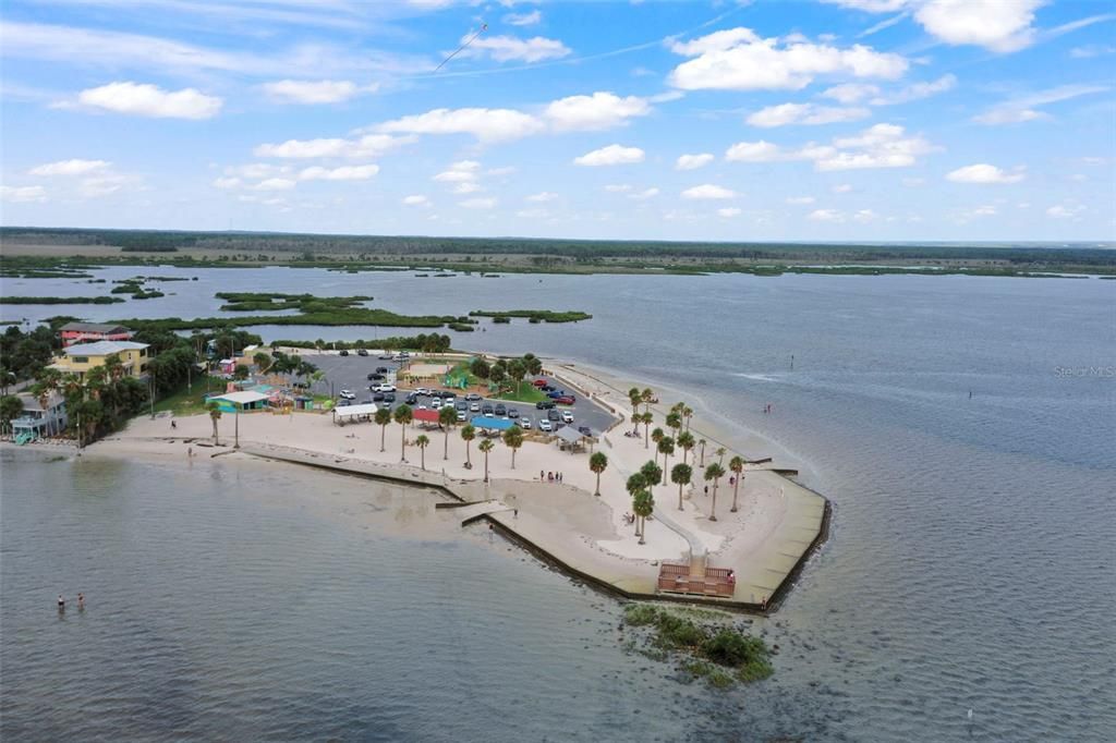 待售: $999,999 (3 贝兹, 2 浴室, 1635 平方英尺)