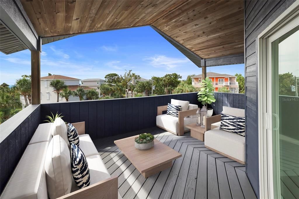 待售: $999,999 (3 贝兹, 2 浴室, 1635 平方英尺)