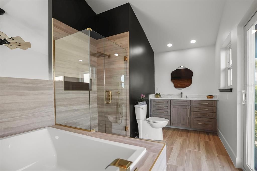 待售: $999,999 (3 贝兹, 2 浴室, 1635 平方英尺)