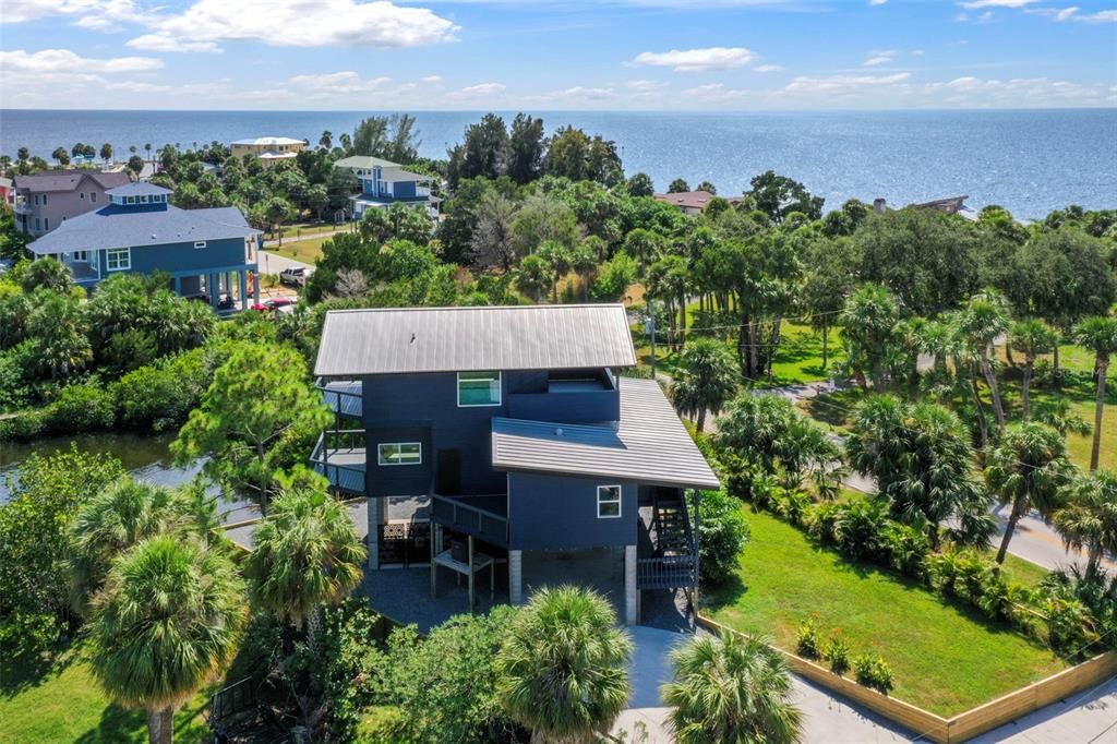 待售: $999,999 (3 贝兹, 2 浴室, 1635 平方英尺)