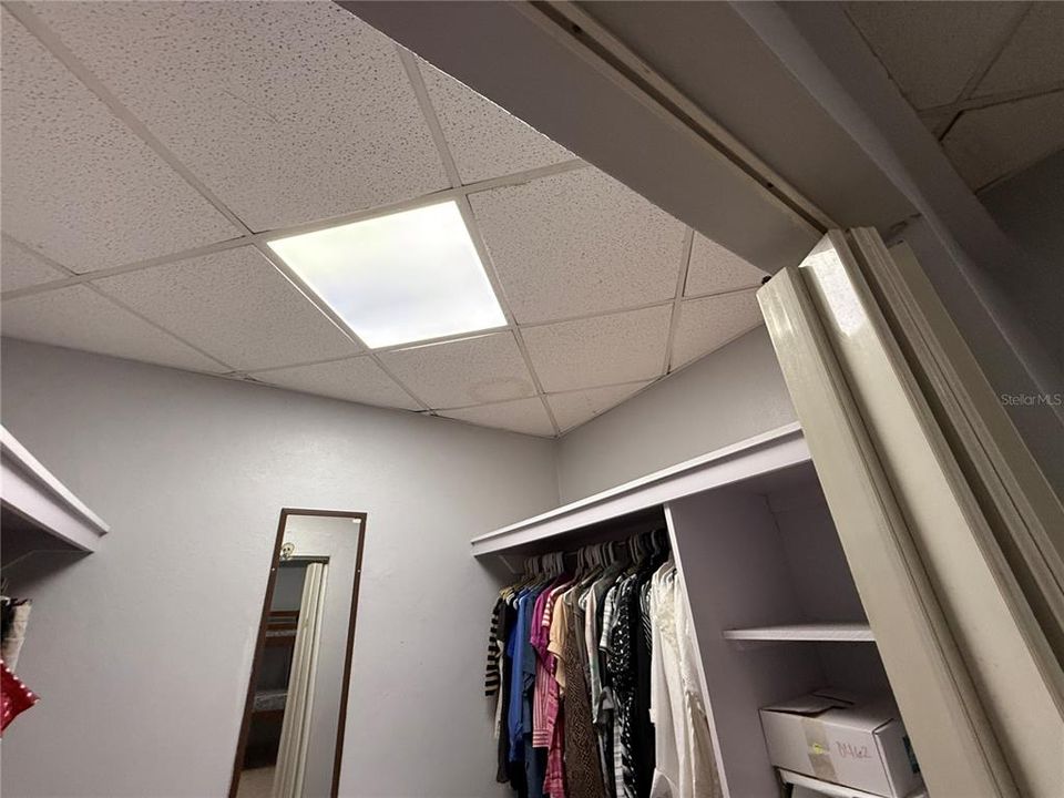 For Sale: $225,000 (4 beds, 3 baths, 1648 Square Feet)