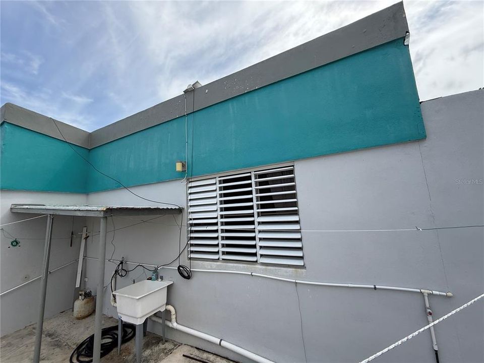 For Sale: $225,000 (4 beds, 3 baths, 1648 Square Feet)