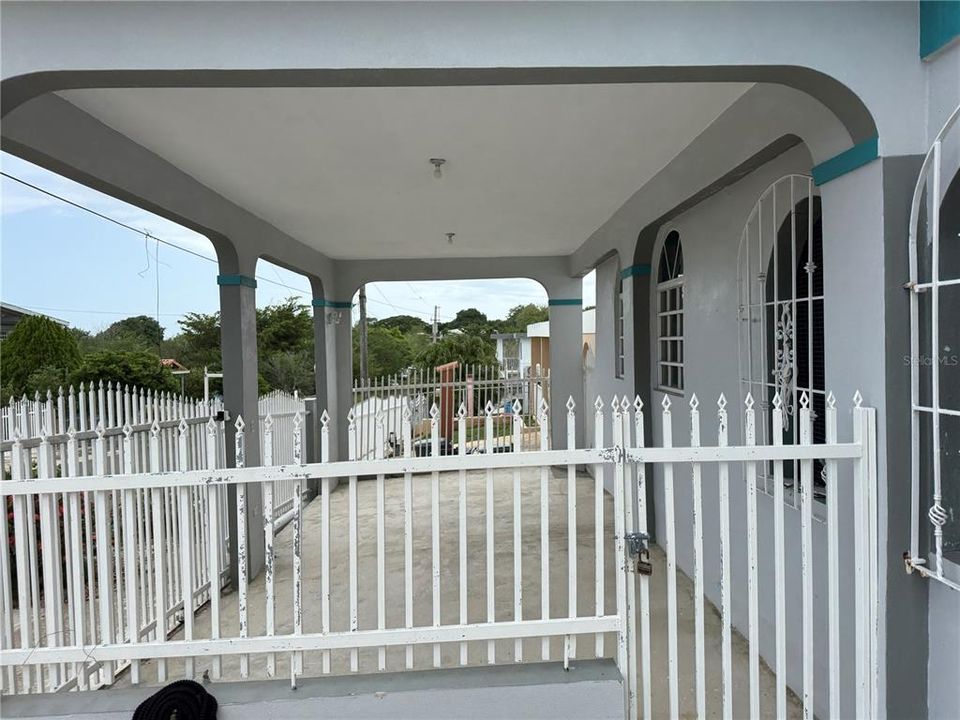 For Sale: $225,000 (4 beds, 3 baths, 1648 Square Feet)