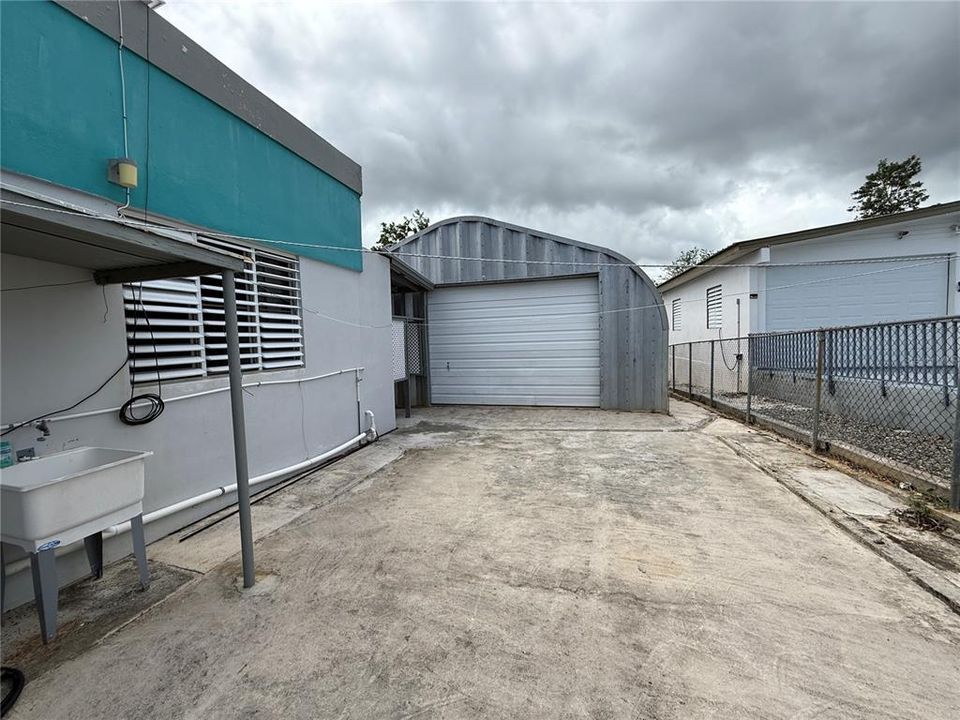 For Sale: $225,000 (4 beds, 3 baths, 1648 Square Feet)